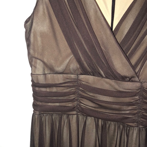 Sleeveless sheer brown calf length dress Size 10 - Picture 4 of 9